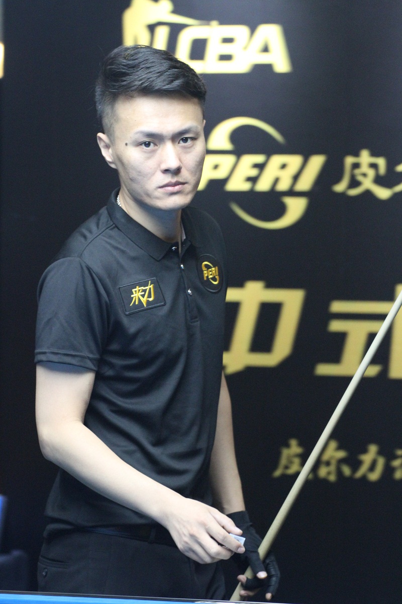 与赛场下温 与赛场下温