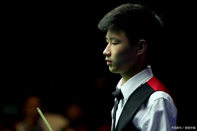 忽视后防的 忽视后防的