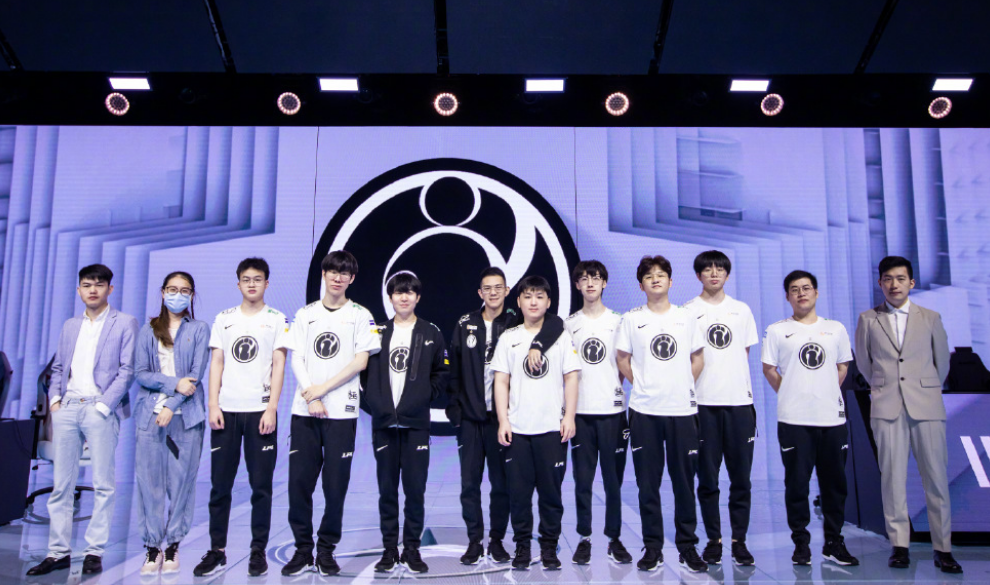 这些球员各 这些球员各