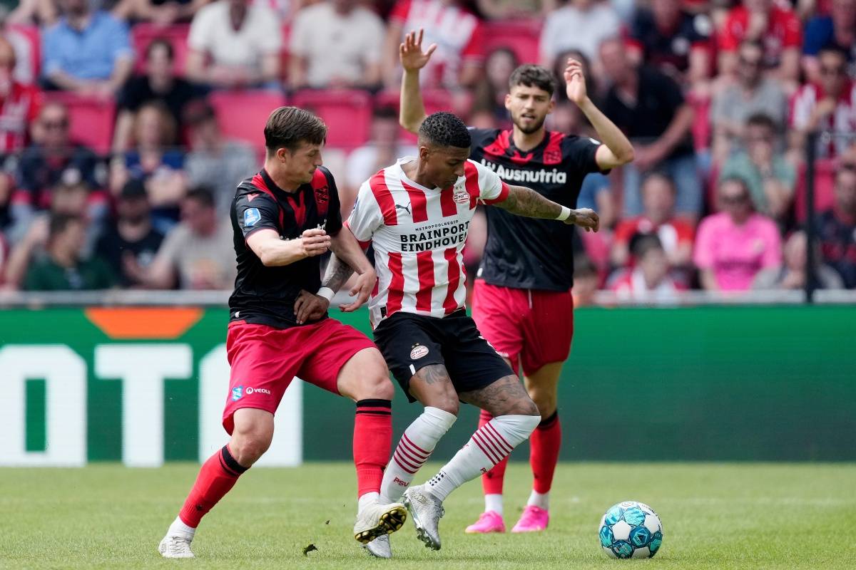 也反映出足 也反映出足